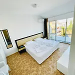 Daire Apartments Lozenets *