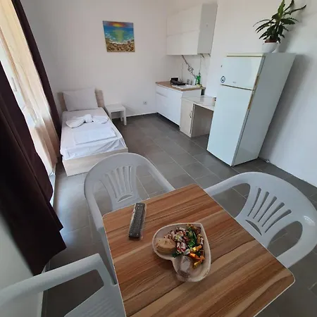 Apartments Lozenets * ロゼネッツ